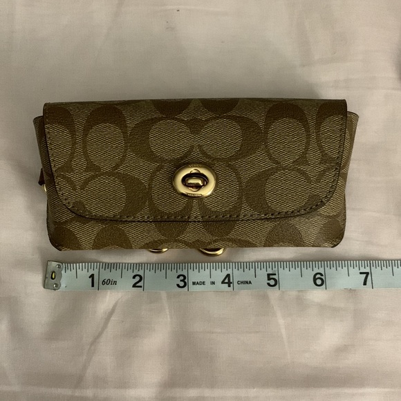 Coach sunglass case - Picture 7 of 8
